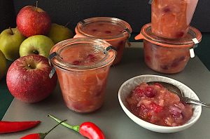 Æblechutney med tranebær