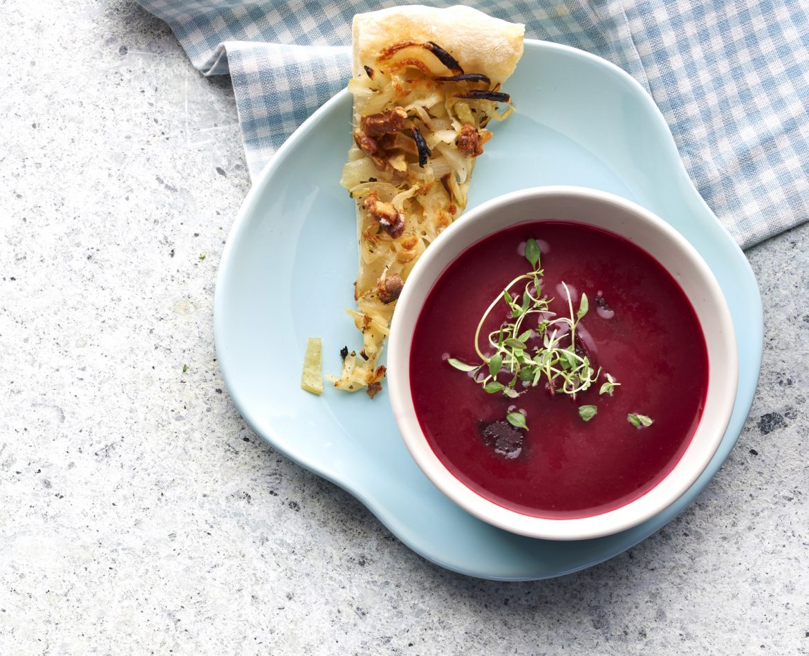 Rødbedesuppe løgpizza