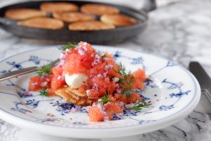 Opskrift på blinis med stenbiderrogn
